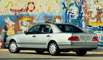 Mercedes-Benz  E 230 Avantgarde