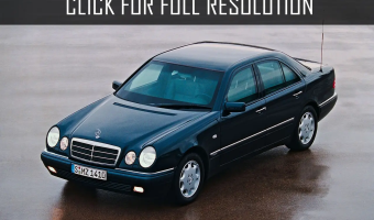 Mercedes-Benz  E 200 Classic