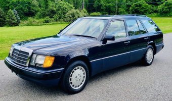 Mercedes-Benz  E 300 4Matic