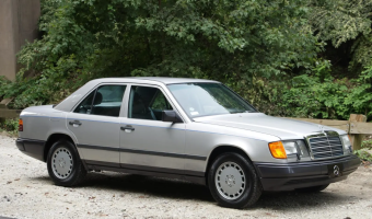 Mercedes-Benz  E 300 E