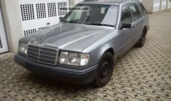 Mercedes-Benz  E 300 TD 4Matic
