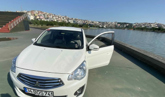 Mitsubishi Attrage Attrage 1.2 Intense Plus