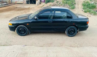 Mitsubishi Lancer Lancer 1.3 GLX