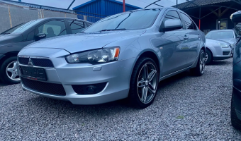 Mitsubishi Lancer Lancer 1.6 Invite