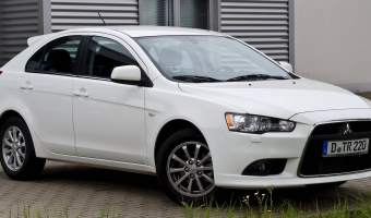 Mitsubishi Lancer Lancer 1.6 Invite Sunroof