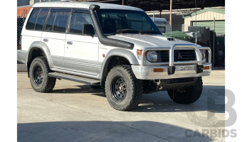 Mitsubishi Pajero Pajero 3.0 V6 Wagon GLS
