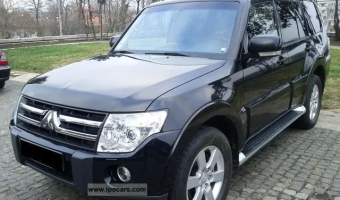 Mitsubishi Pajero Pajero 3.2 DI-DC Instyle