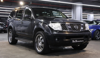Nissan Pathfinder Pathfinder 2.5 TDI LE