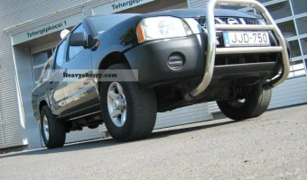 Nissan  Pick-Up 2.5 TDI 4x2 Country