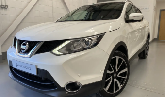 Nissan Qashqai Qashqai 1.6 Tekna Connect Glassroof CVT