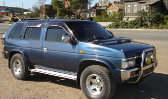 Nissan Terrano Terrano 2.4 LX