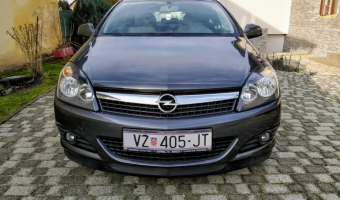 Opel Astra Astra 1.4i 16V Essentia Easytronic