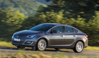 Opel Astra Astra Sedan 1.3 CDTI Cosmo