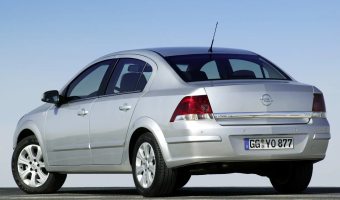 Opel Astra Astra Sedan 1.3 CDTI Cosmo