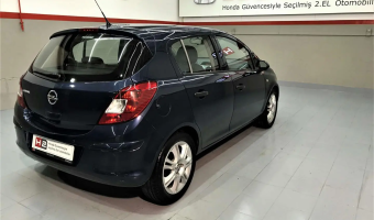 Opel Corsa Corsa 1.2 Twinport Enjoy 111 Easytronic