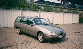 Opel Omega Omega 2.0 CD