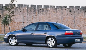 Opel Omega Omega 2.5 TD Elegance