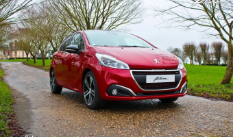 Peugeot 208 208 1.2 PureTech GT Line EAT6
