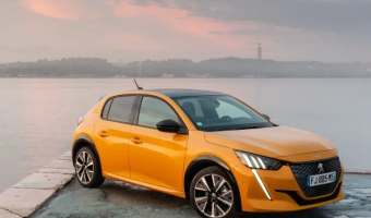 Peugeot 208 208 1.2 Puretech Prime Selection EAT8