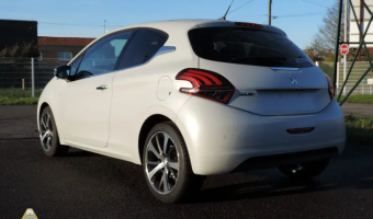 Peugeot 208 208 1.2 PureTech Start&Stop Active EAT6