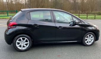 Peugeot 208 208 1.6 HDI Active
