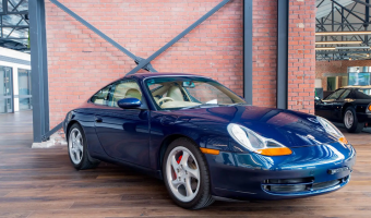 Porsche 911 911 Carrera 4 Tiptronic