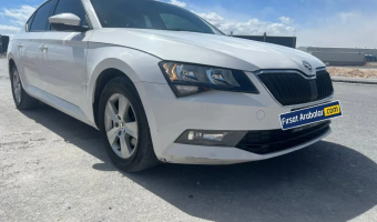 Skoda Superb Superb 1.6 TDI Greentech Premium DSG