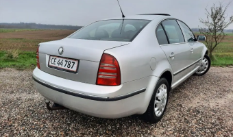 Skoda Superb Superb 2.5 TDI V6 Elegance Tiptronic