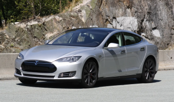 Tesla Model S Model S P85