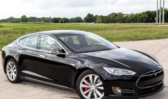 Tesla Model S Model S P85D