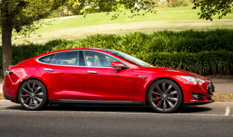 Tesla Model S Model S P90D