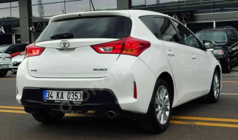 Toyota Auris Auris 1.6 Advance Skypack Multidrive S