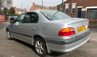 Toyota Avensis Avensis 2.0 Base