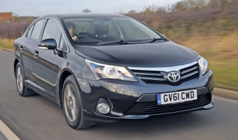 Toyota Avensis Avensis 2.0 D-4D Premium Plus Navi