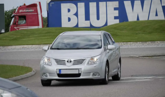 Toyota Avensis Avensis Kombi 2.0 Premium Multidrive S