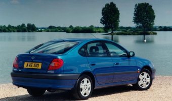 Toyota Avensis Avensis Liftback 2.0 Linea Sol