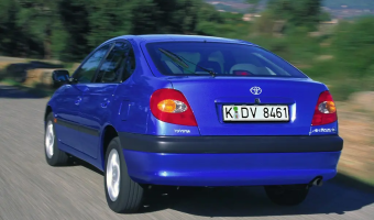 Toyota Avensis Avensis Liftback 2.0 D-4D Linea Sol