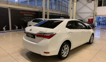 Toyota Corolla Corolla 1.4 D-4D Advance M/M