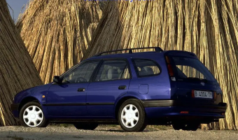 Toyota Corolla Corolla Kombi 1.4 Linea Terra