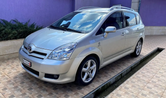Toyota Corolla Corolla Verso 2.2 D-4D Elegant