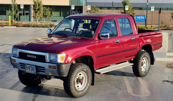 Toyota  Hi-Lux 2.4 4x4
