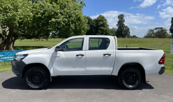 Toyota  Hi-Lux 2.4 D-4D 4x4 Active