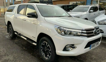 Toyota  Hi-Lux 2.4 D-4D 4x4 Adventure
