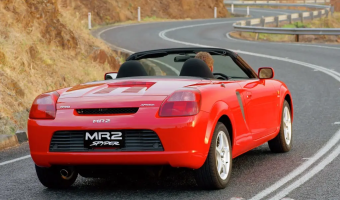 Toyota  MR 2 2.0