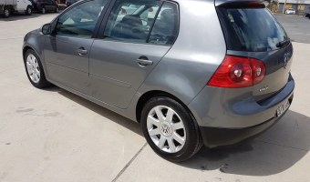 Volkswagen Golf Golf 2.0 FSI Sportline Tiptronic
