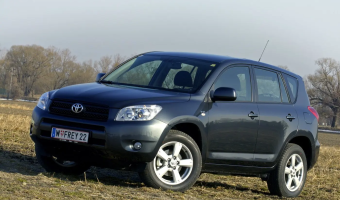Volvo  Rav 4 2.0 D-4D Elegant