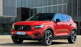 Volvo XC40 XC40 2.0 D D3 Momentum Geartronic